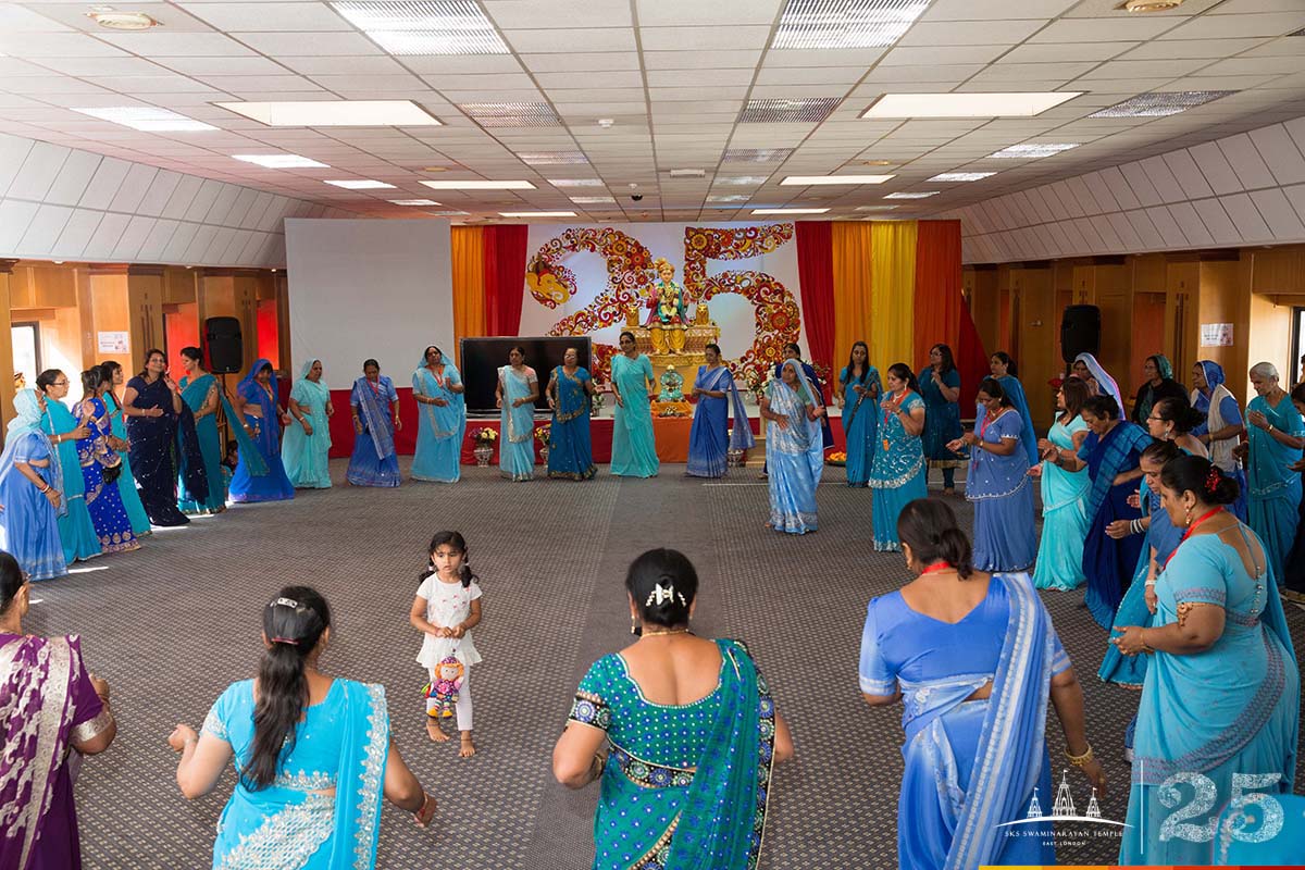 211A1130 copy - ©1987-2017 SKS Swaminarayan Temple East London